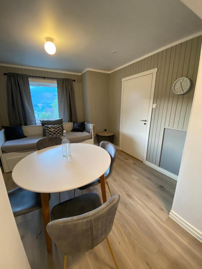 Leilighet Stryn Apartment Bagian luar foto